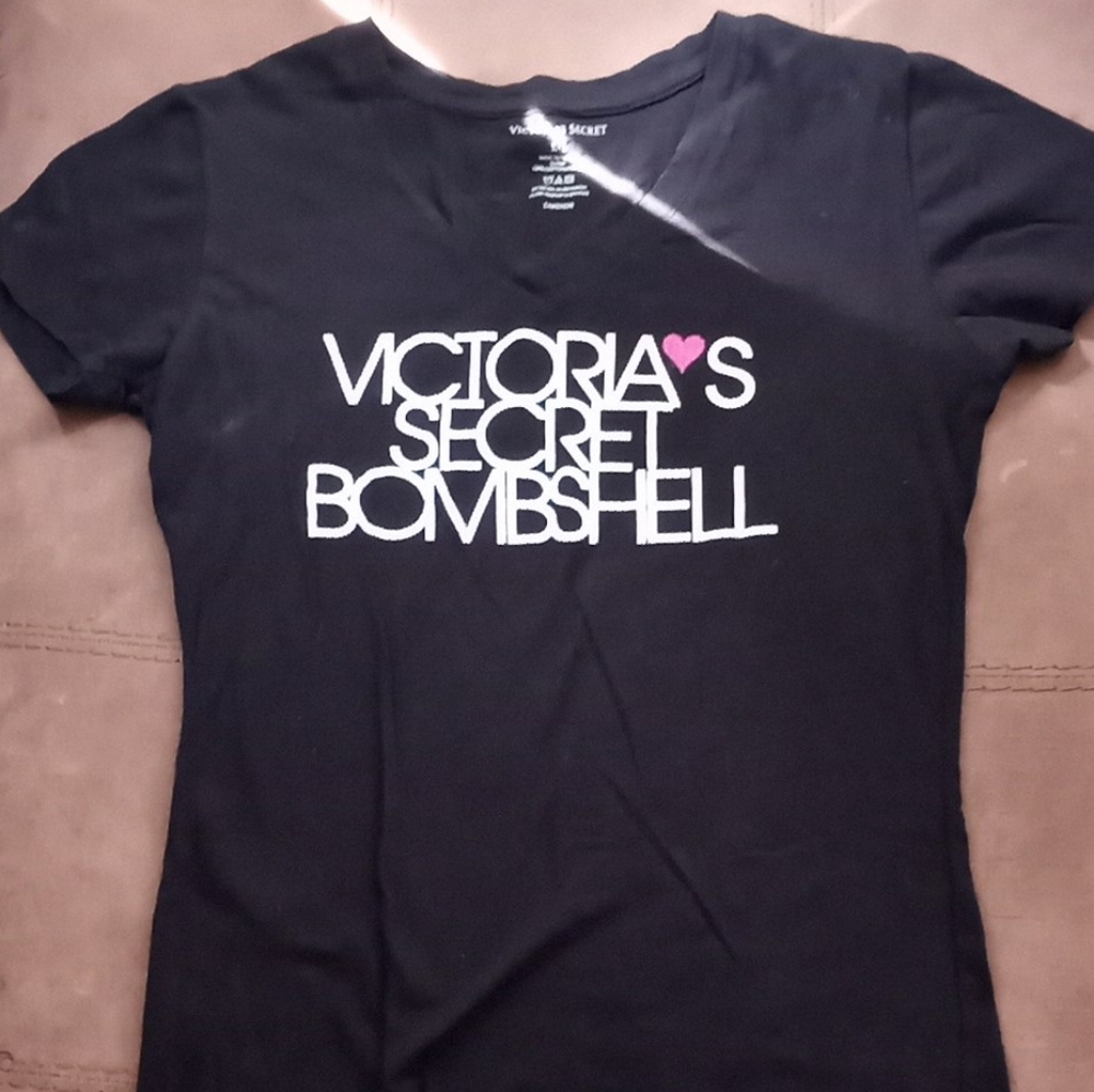 Womens Victoria's Secret Bombshell t-shirt